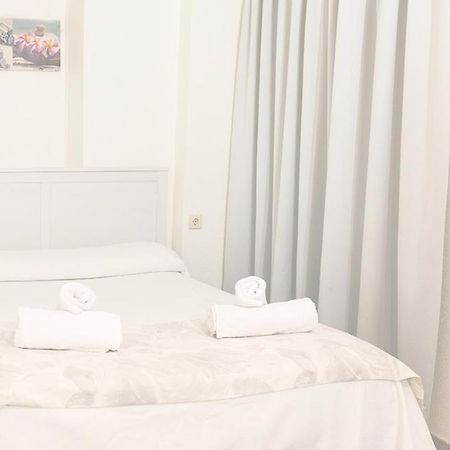 Hostal 3 De Noviembre Hotell Palencia Exteriör bild
